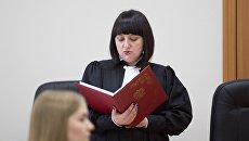 Судья Елена Поликина во время оглашения приговора Александру Хорошавину в Южно-Сахалинском городском суде Судья Елена Поликина во время оглашения приговора Александру Хорошавину в Южно-Сахалинском городском суде