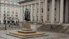 Министерство финансов США в Вашингтоне. Архивное фото Министерство финансов США в Вашингтоне. Архивное фото
