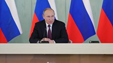 Президент РФ Владимир Путин во время встречи с работниками сферы здравоохранения в Санкт-Петербурге. 16 марта 2018 Президент РФ Владимир Путин во время встречи с работниками сферы здравоохранения в Санкт-Петербурге. 16 марта 2018