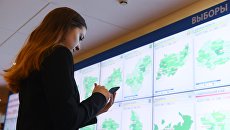 Экраны со статистикой избирательных комиссий по регионам в информационном центре Центральной избирательной комиссии РФ. 18 марта в России проходят выборы президента РФ. 18 марта 2018 Экраны со статистикой избирательных комиссий по регионам в информационном центре Центральной избирательной комиссии РФ. 18 марта в России проходят выборы президента РФ. 18 марта 2018