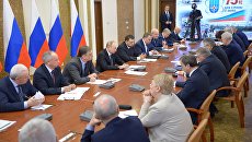 Президент РФ Владимир Путин на заседании президиума РАН и учёного совета НИЦ Курчатовский институт. 10 апреля 2018 Президент РФ Владимир Путин на заседании президиума РАН и учёного совета НИЦ Курчатовский институт. 10 апреля 2018