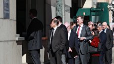 Представители иностранных государств в РФ у посольства Великобритании в Москве. 13 апреля 2018 Представители иностранных государств в РФ у посольства Великобритании в Москве. 13 апреля 2018