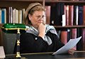 Народная артистка РФ Ирина Муравьева читает текст диктанта на ежегодной образовательной акции по проверке грамотности Тотальный диктант-2018 в Российской государственной библиотеке в Москве Народная артистка РФ Ирина Муравьева читает текст диктанта на ежегодной образовательной акции по проверке грамотности Тотальный диктант-2018 в Российской государственной библиотеке в Москве