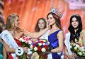 В центре: Мисс Россия 2018 Юлия Полячихина на церемонии награждения финалисток конкурса Мисс Россия-2018 в концертном зале Барвиха. 14 апреля 2018 В центре: Мисс Россия 2018 Юлия Полячихина на церемонии награждения финалисток конкурса Мисс Россия-2018 в концертном зале Барвиха. 14 апреля 2018