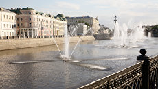 Москва. Водоотводный канал. Вид на Кадашевскую набережную Москва. Водоотводный канал. Вид на Кадашевскую набережную