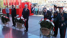 Возложение цветов к Могиле неизвестного солдата в Александровском саду. 8 мая 2018 Возложение цветов к Могиле неизвестного солдата в Александровском саду. 8 мая 2018