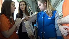 Спасатели научили городских волонтеров ЧМ-2018 оказывать первую помощь Спасатели научили городских волонтеров ЧМ-2018 оказывать первую помощь