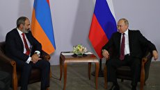 Президент РФ Владимир Путин и премьер-министр Армении Никол Пашинян. Архивное фото Президент РФ Владимир Путин и премьер-министр Армении Никол Пашинян. Архивное фото