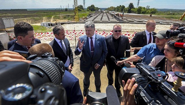 Президент Украины Петр Порошенко в Днепропетровской области. 17 мая 2018