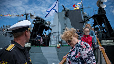 Показ боевых кораблей Черноморского флота РФ в Севастополе Показ боевых кораблей Черноморского флота РФ в Севастополе
