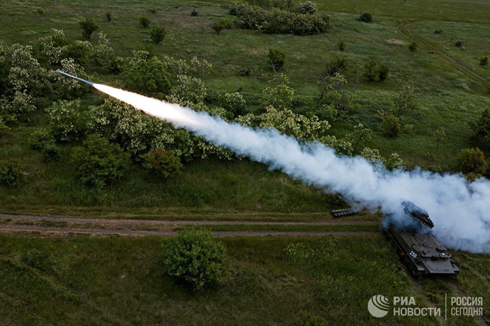 Стрельбы из зенитно-ракетного комплекса Стрела-10 на всеармейском конкурсе Чистое небо-2018 Стрельбы из зенитно-ракетного комплекса Стрела-10 на всеармейском конкурсе Чистое небо-2018