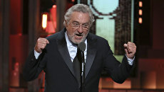 Актер Роберт де Ниро на церемонии вручения премии Tony в Нью-Йорке, США. 10 июня 2018. Архивное фото Актер Роберт де Ниро на церемонии вручения премии Tony в Нью-Йорке, США. 10 июня 2018. Архивное фото