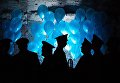 Участники V Большого благотворительного офицерского бала на Площади Михайловской береговой батареи в Севастополе Участники V Большого благотворительного офицерского бала на Площади Михайловской береговой батареи в Севастополе