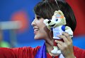 Болельщица сборной Португалии перед матчем группового этапа чемпионата мира по футболу FIFA-2018 между сборными Португалии и Испании Болельщица сборной Португалии перед матчем группового этапа чемпионата мира по футболу FIFA-2018 между сборными Португалии и Испании