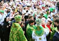 Патриарх Московский и Всея Руси Кирилл во время божественной литургии в праздник в честь вологодских святых на Кремлевской площади, у стен Вологодского кремля и Софийского собора Патриарх Московский и Всея Руси Кирилл во время божественной литургии в праздник в честь вологодских святых на Кремлевской площади, у стен Вологодского кремля и Софийского собора