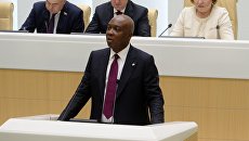 Председатель Сената Национальной ассамблеи Федеративной Республики Нигерии Абубакара Букола Сараки выступает на заседании Совета Федерации РФ. 20 июня 2018 Председатель Сената Национальной ассамблеи Федеративной Республики Нигерии Абубакара Букола Сараки выступает на заседании Совета Федерации РФ. 20 июня 2018