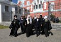 Президент РФ Владимир Путин и патриарх Московский и всея Руси Кирилл во время посещения Спасо-Преображенского Валаамского ставропигиального монастыря в день празднования памяти преподобных Сергия и Германа Валаамских Президент РФ Владимир Путин и патриарх Московский и всея Руси Кирилл во время посещения Спасо-Преображенского Валаамского ставропигиального монастыря в день празднования памяти преподобных Сергия и Германа Валаамских