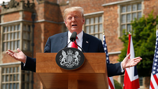 Президент США Дональд Трамп во время пресс-конференции после встречи с премьер-министром Великобритании Терезой Мэй. 13 июля 2018