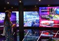Участница Московского урбанистического форума в парке Зарядье в Москве Участница Московского урбанистического форума в парке Зарядье в Москве