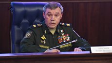 Начальник Генерального штаба Вооруженных сил РФ - первый заместитель министра обороны РФ Валерий Герасимов во время брифинга по учениям Восток-2018. 6 сентября 2018 Начальник Генерального штаба Вооруженных сил РФ - первый заместитель министра обороны РФ Валерий Герасимов во время брифинга по учениям Восток-2018. 6 сентября 2018