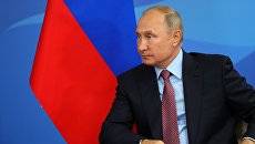 Владимир Путин во время встречи с премьер-министром Японии Синдзо Абэ во Владивостоке. 10 сентября 2018 Владимир Путин во время встречи с премьер-министром Японии Синдзо Абэ во Владивостоке. 10 сентября 2018