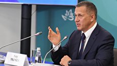 Заместитель председателя правительства РФ - полномочный представитель президента РФ в Дальневосточном федеральном округе Юрий Трутнев на итоговой пресс-конференции в рамках IV ВЭФ во Владивостоке Заместитель председателя правительства РФ - полномочный представитель президента РФ в Дальневосточном федеральном округе Юрий Трутнев на итоговой пресс-конференции в рамках IV ВЭФ во Владивостоке