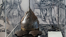 Боевой шлем времен Ивана Грозного в Звенигородском историко-архитектурном музее Боевой шлем времен Ивана Грозного в Звенигородском историко-архитектурном музее