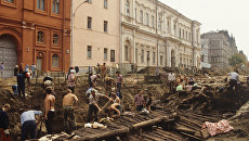 Старинная бревенчатая мостовая. Археологические раскопки на Красной площади Старинная бревенчатая мостовая. Археологические раскопки на Красной площади