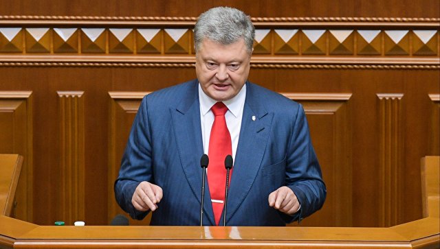 Порошенко заявил, что ВСУ должна быть готова к любым сценариям в Донбассе