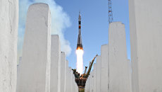 Старт ракеты-носителя Союз-ФГ с пилотируемым кораблем Союз МС-10. Архивное фото Старт ракеты-носителя Союз-ФГ с пилотируемым кораблем Союз МС-10. Архивное фото