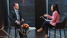 Председатель правительства РФ Дмитрий Медведев во время интервью телеканалу Euronews Председатель правительства РФ Дмитрий Медведев во время интервью телеканалу Euronews