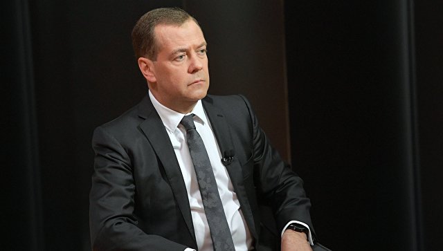 Медведев: Европа из-за санкций в отношении России теряет больше, чем США 