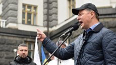Лидер Радикальной партии Олег Ляшко выступает на акции против повышения тарифов на газ в Киеве. 31 октября 2018 Лидер Радикальной партии Олег Ляшко выступает на акции против повышения тарифов на газ в Киеве. 31 октября 2018