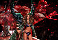 Показ Victoria’s Secret в Нью-Йорке Показ Victoria’s Secret в Нью-Йорке