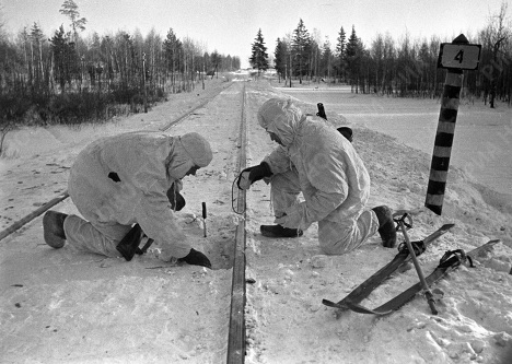 Минирование железнодорожного пути Минирование железнодорожного пути