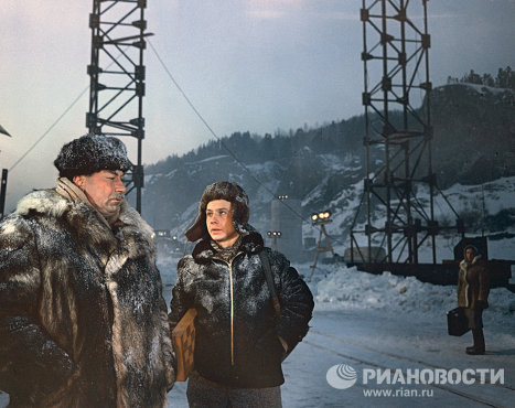 Кадр из кинофильма Люди на мосту Кадр из кинофильма Люди на мосту