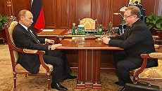 Путин велел проследить, чтобы веб-камеры не уплыли с избирательных участков Путин велел проследить, чтобы веб-камеры не уплыли с избирательных участков