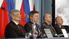 Комиссия по расследованию катастрофы самолета польского президента под Смоленском в Варшаве Комиссия по расследованию катастрофы самолета польского президента под Смоленском в Варшаве