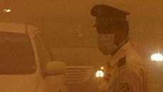 Песчаная буря вызвала автомобильный коллапс на улицах Багдада Песчаная буря вызвала автомобильный коллапс на улицах Багдада