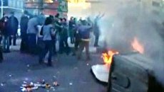 Тысячи иранцев громили Тегеран во время акции в поддержку египтян Тысячи иранцев громили Тегеран во время акции в поддержку египтян