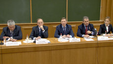 Министры и кремлевские чиновники ответили на вопросы доверенных лиц Путина Министры и кремлевские чиновники ответили на вопросы доверенных лиц Путина