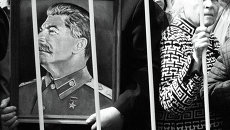 Первомайские шествие и митинг КПРФ в Москве. Архивное фото Первомайские шествие и митинг КПРФ в Москве. Архивное фото