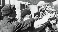 Первые мирные дни в освобождённом селе под Курском Первые мирные дни в освобождённом селе под Курском