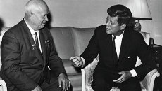 Никита Хрущев и Джон Кеннеди, архивное фото Никита Хрущев и Джон Кеннеди, архивное фото