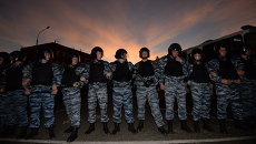 Беспорядки в московском районе Бирюлево, фото с места события Беспорядки в московском районе Бирюлево, фото с места события