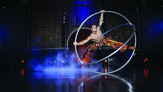 Шоу Dralion в Cirque du Soleil Шоу Dralion в Cirque du Soleil