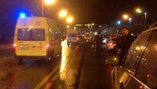 Первые кадры из аэропорта после крушения самолета в Казани Первые кадры из аэропорта после крушения самолета в Казани
