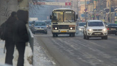 Зимние улицы в Томске - транспорт, архивное фото Зимние улицы в Томске - транспорт, архивное фото