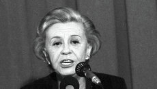 Джульетта Мазина на пресс-конференции. Архив Джульетта Мазина на пресс-конференции. Архив